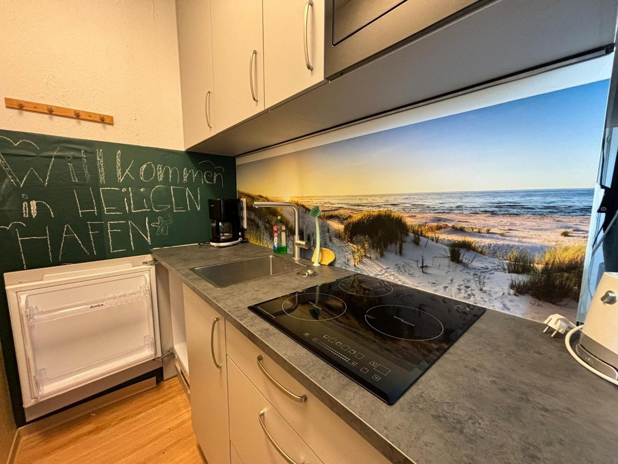 Ferienwohnung Meeresblick ハイリゲンハーフェン エクステリア 写真